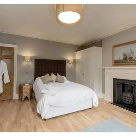 Joivy Boutique Apt With Patio In New Town EDI Buitenkant foto