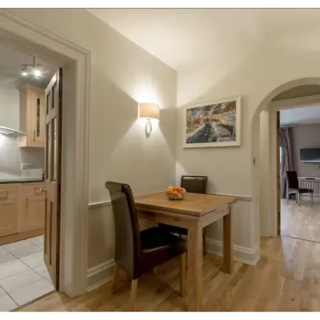 Joivy Boutique Apt With Patio In New Town EDI Buitenkant foto