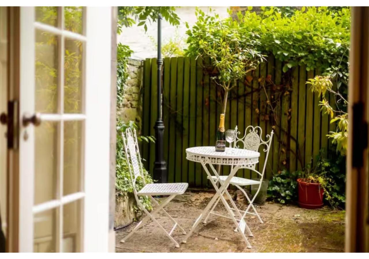 Joivy Boutique With Patio In New Town Edimburgo